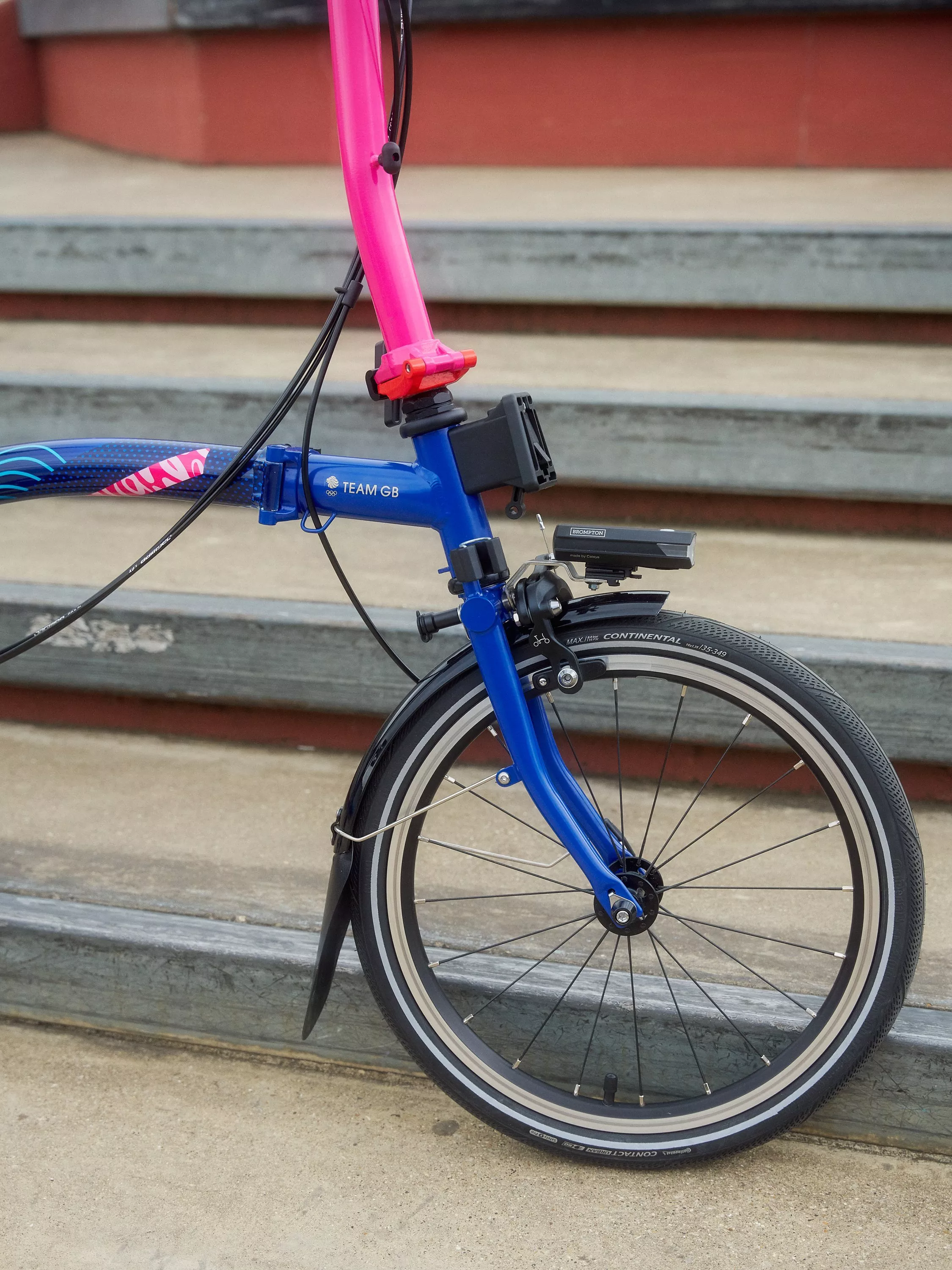 Brompton Team GB’s P Line 12-Speed Mid Handlebar Folding Bike, Team GB - Image 8