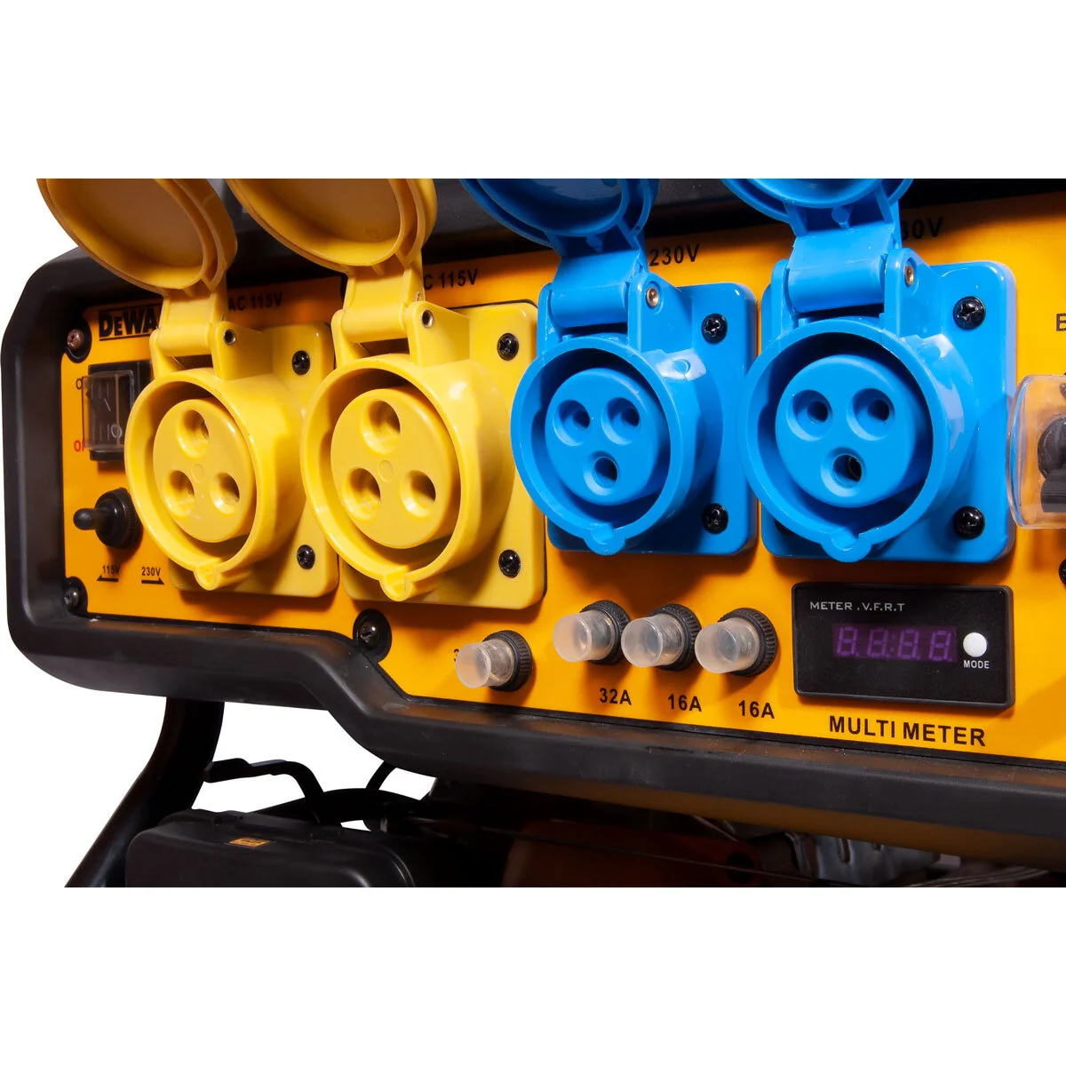 Dewalt 6500W Dual Voltage Petrol Generator (DXGNP65E) - Image 5