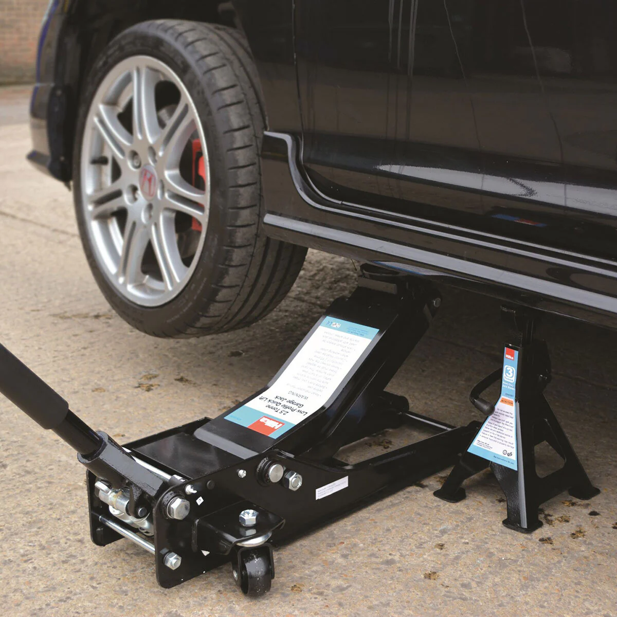 Hilka 2.5 Tonne Low Profile Fast Lift Jack - Image 7