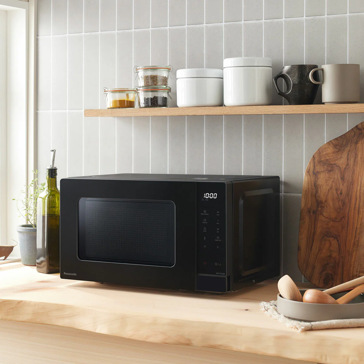 Panasonic 20L Solo Microwave, Black, NN-ST22QBBPQ - Image 3