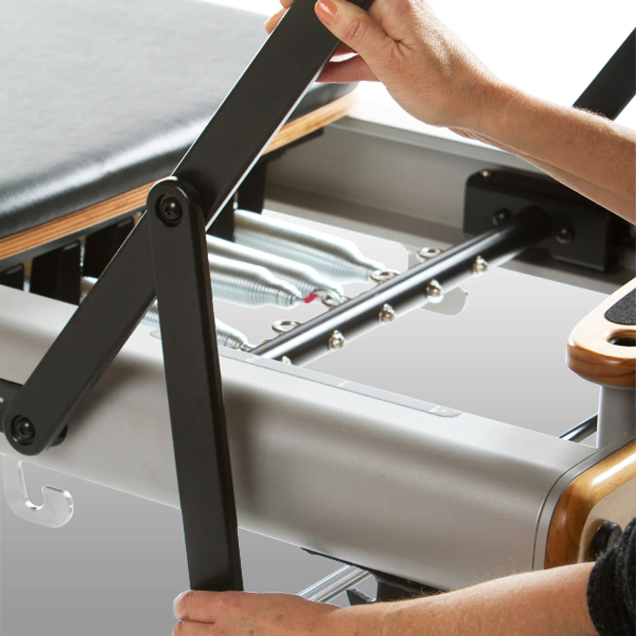 Professional Studio Reformer with Large Footplate, Adjustable Four-Position Gear Bar, Locking Foot Bar, Vertical Storage Design, and Integrated Side-Split Platform for Group Classes - Image 2