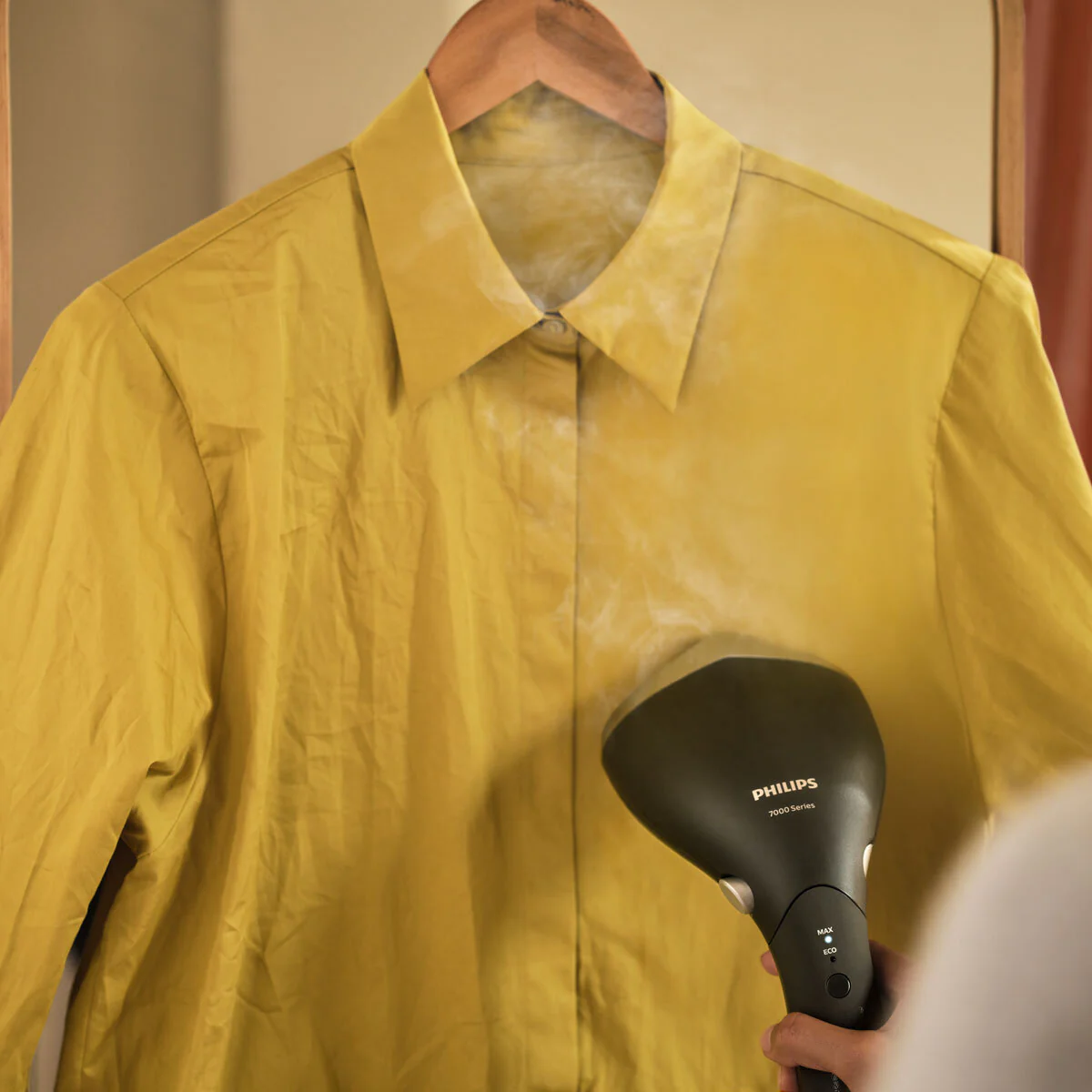 Philips 7000 Series Garment Steamer, STH7040/80 - Image 4