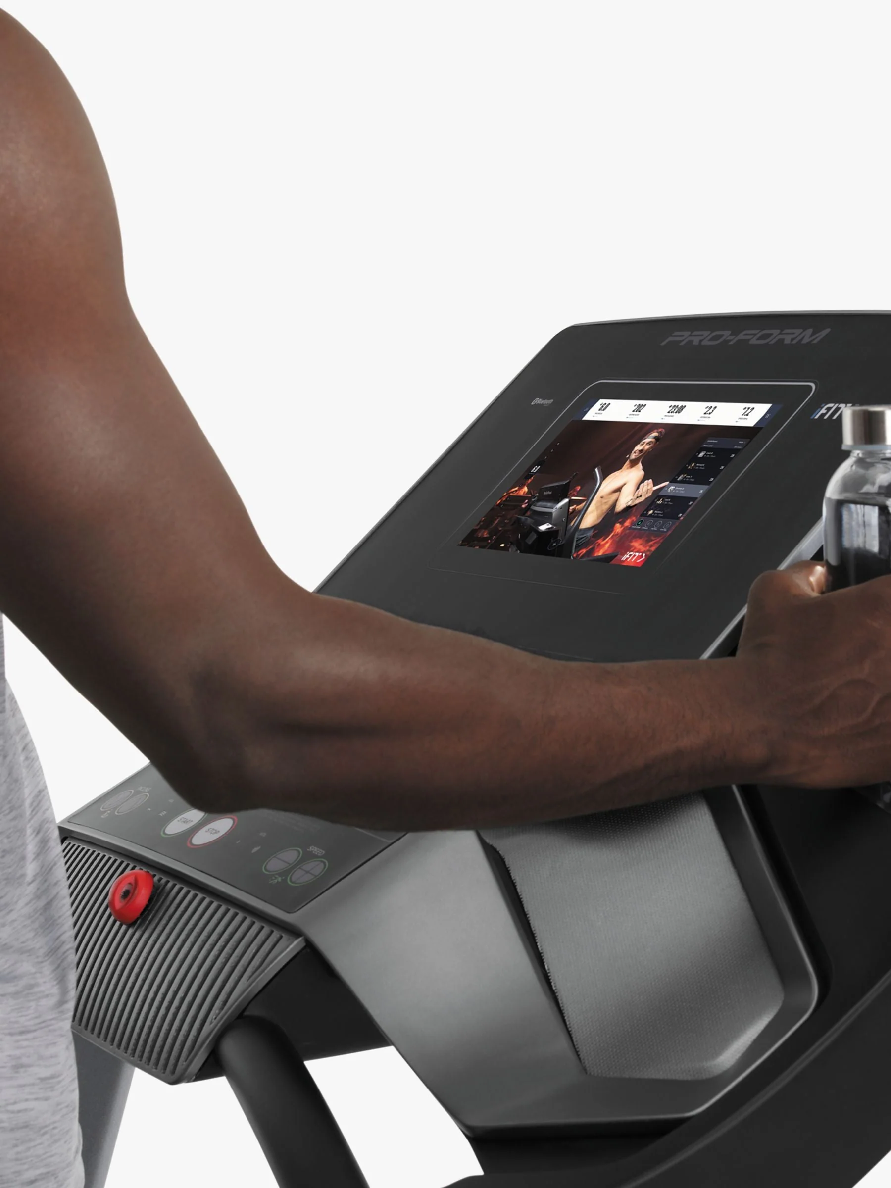 ProForm Pro 2000 Folding Treadmill - Image 9