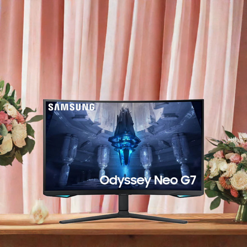 'Samsung Odyssey Neo G7 32" Curved Gaming Monitor 4K UHD, Quantum HDR 2000, 165Hz, 1ms, FreeSync Pro' - Image 2