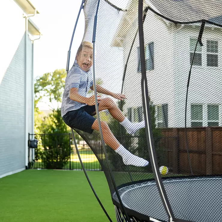 Springfree 13ft Round Jumbo Trampoline - Image 3