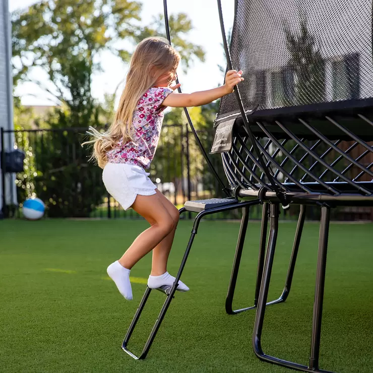 Springfree 13ft Round Jumbo Trampoline - Image 4