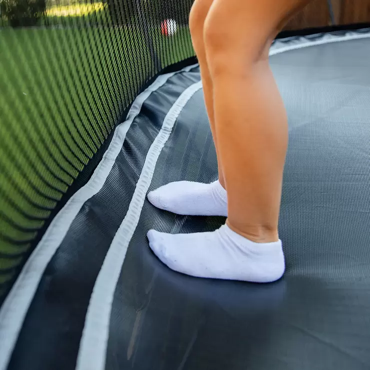 Springfree 13ft Round Jumbo Trampoline - Image 6