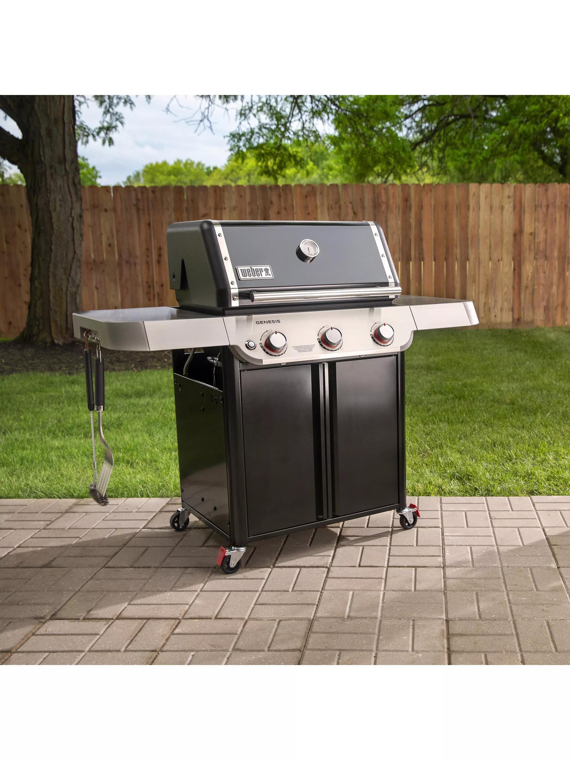 Weber Genesis E-315 3-Burner Gas BBQ - Image 4